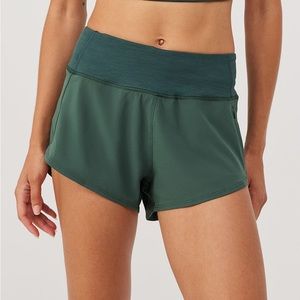 Outdoor Voices Hudson 2.5” Shorts